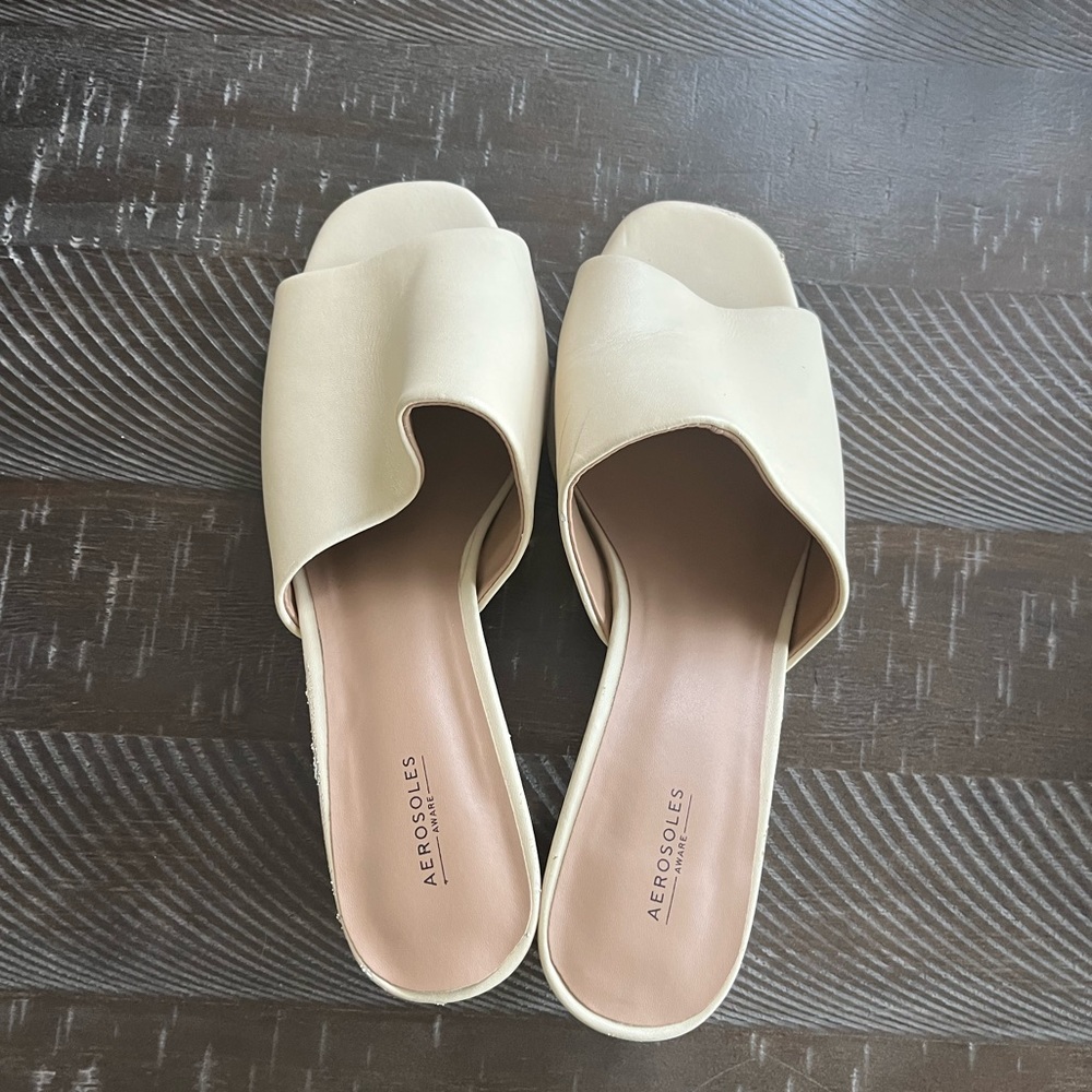 Aerosoles tan slip on block heel size 9.5